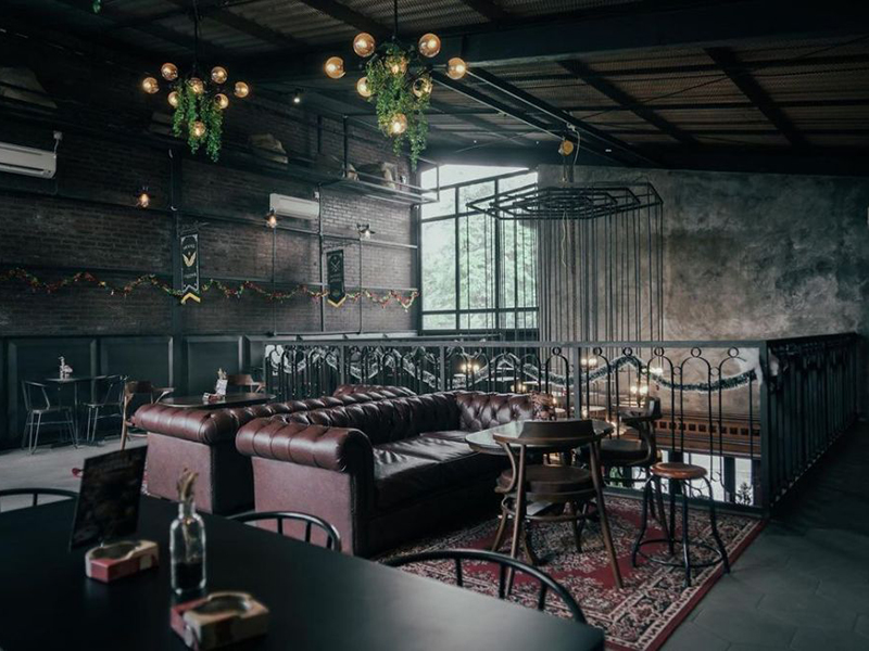 Ide menerapkan Lighting Design Surabaya pada kafe vintage