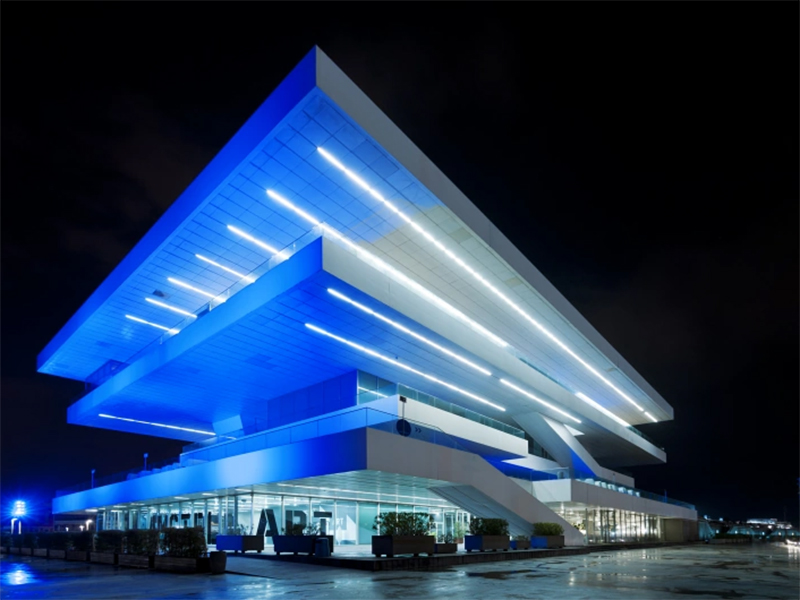 Hadirkan Pesona Bangunan melalui Lighting Fasad: Tips untuk membuatnya lebih menarik