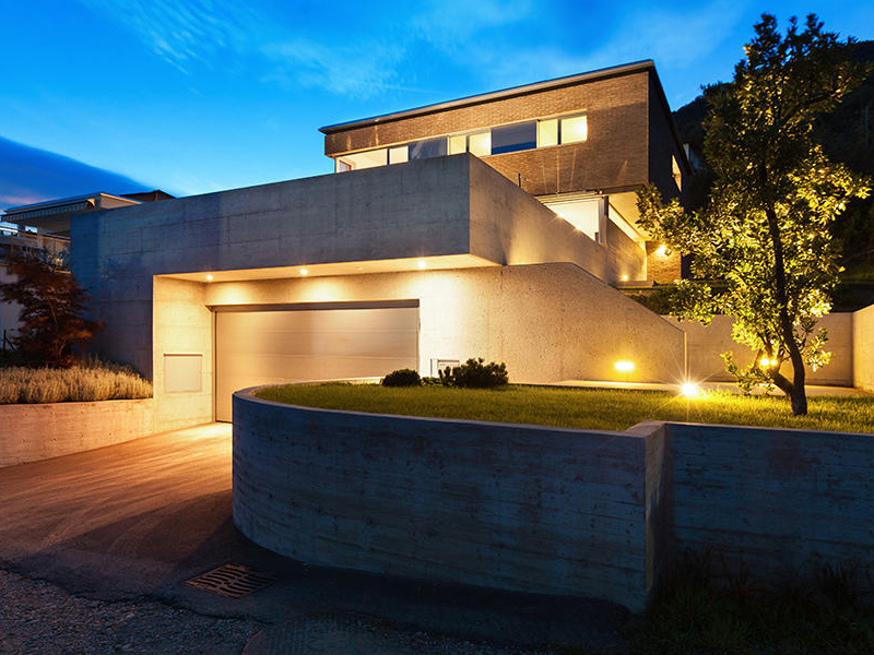 Lampu Spotlight dalam Dunia Arsitektur: Memaksimalkan Pencahayaan Eksterior dan Interior