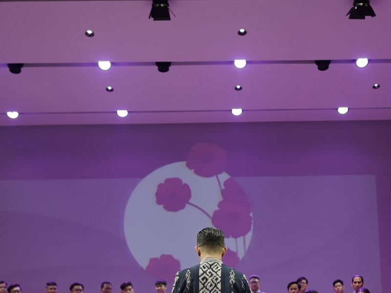 Menciptakan Suasana Sempurna dengan Teknik Pencahayaan dan Posisi yang Tepat untuk Konser Musik dan Vokal di Ruangan Resital Menciptakan Suasana Sempurna dengan Teknik Pencahayaan dan Posisi yang Tepat untuk Konser Musik dan Vokal di Ruangan Resital