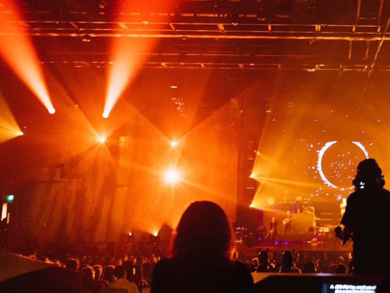 Peran Lighting Designer dalam Membagi Area Panggung untuk Menghidupkan Suasana Pertunjukan Resital dan Drama Musikal Peran Lighting Designer dalam Membagi Area Panggung untuk Menghidupkan Suasana Pertunjukan Resital dan Drama Musikal