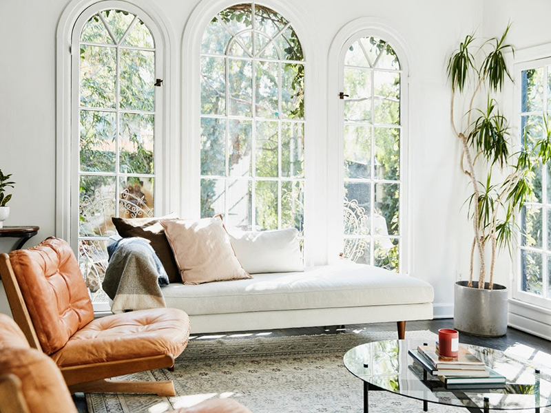 Keseimbangan Daylighting Sebagai Cahaya Alami dan Warm Lighting Sebagai Cahaya Buatan Yang Saling Melengkapi pada Private Villa Keseimbangan Daylighting Sebagai Cahaya Alami dan Warm Lighting Sebagai Cahaya Buatan Yang Saling Melengkapi pada Private Villa